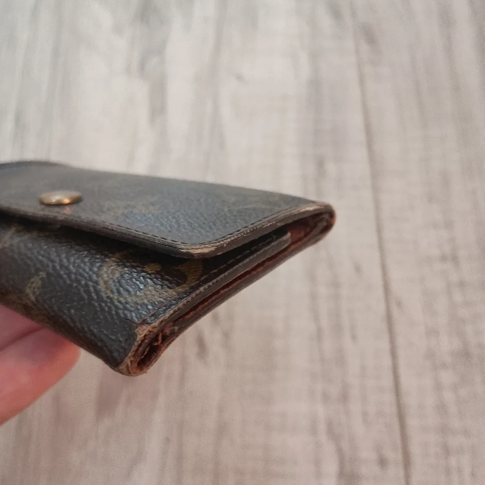LOUIS VUITTON Monogram Multicles 6 Key Case
